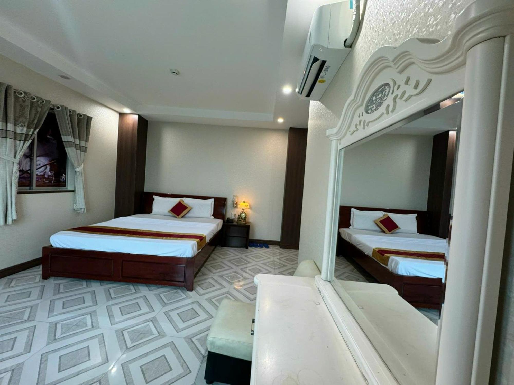Thanh Dat Hotel Bac Lieu Buitenkant foto