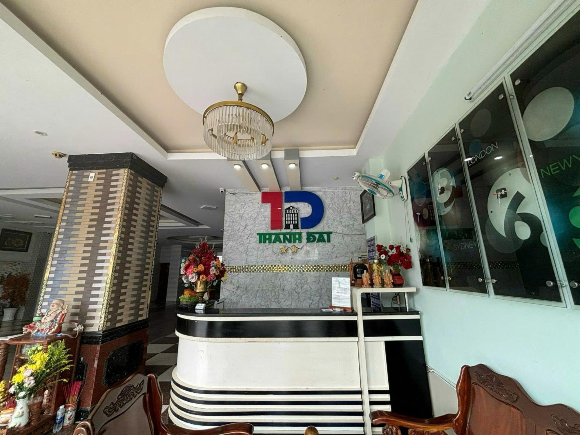Thanh Dat Hotel Bac Lieu Buitenkant foto